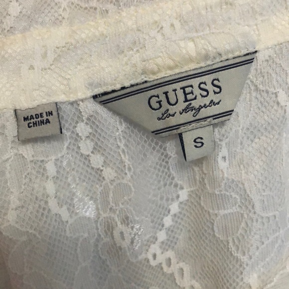 Guess button up top - Picture 3 of 4